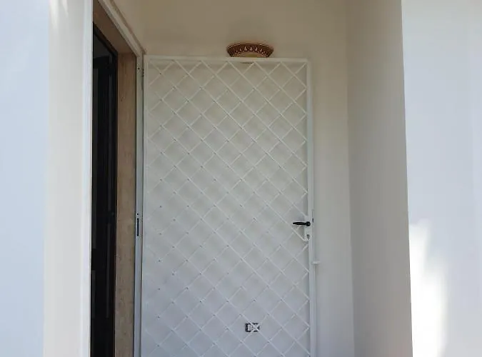 Alessandro House بيت للعطل